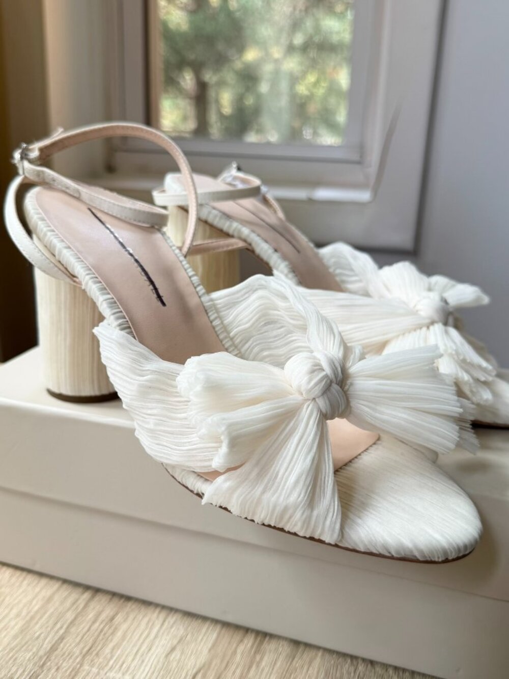 Loeffler Randall Camellia Pleated Bow Heels White 8